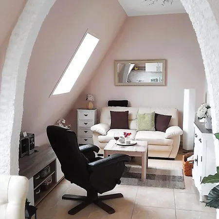 Geraeumige In Mit Terrasse By Interhome * Zingst