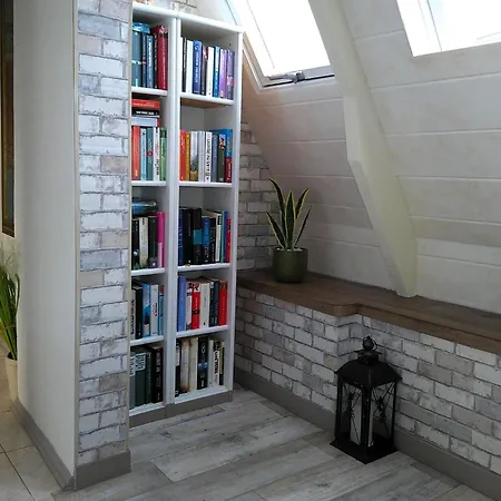 Geraeumige In Mit Terrasse By Interhome * Zingst